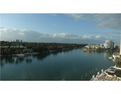 5700 Collins Ave , Unit 8K, Miami Beach, FL 33140 Photo