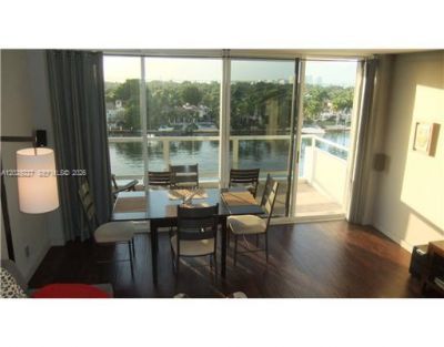 5700 Collins Ave , Unit 8K, Miami Beach, FL 33140 Photo