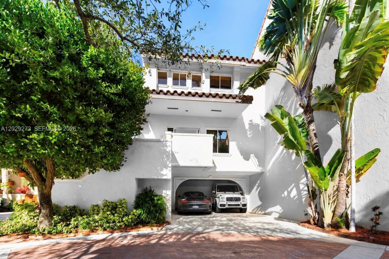2000 S Bayshore Dr , Unit 58, Miami, FL 33133 Photo