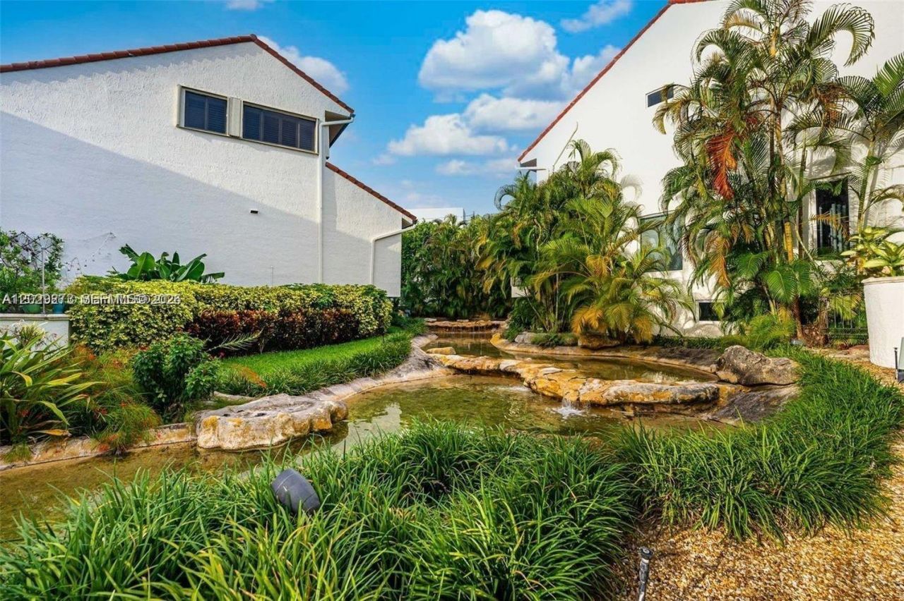 2000 S Bayshore Dr , Unit 58, Miami, FL 33133 Photo