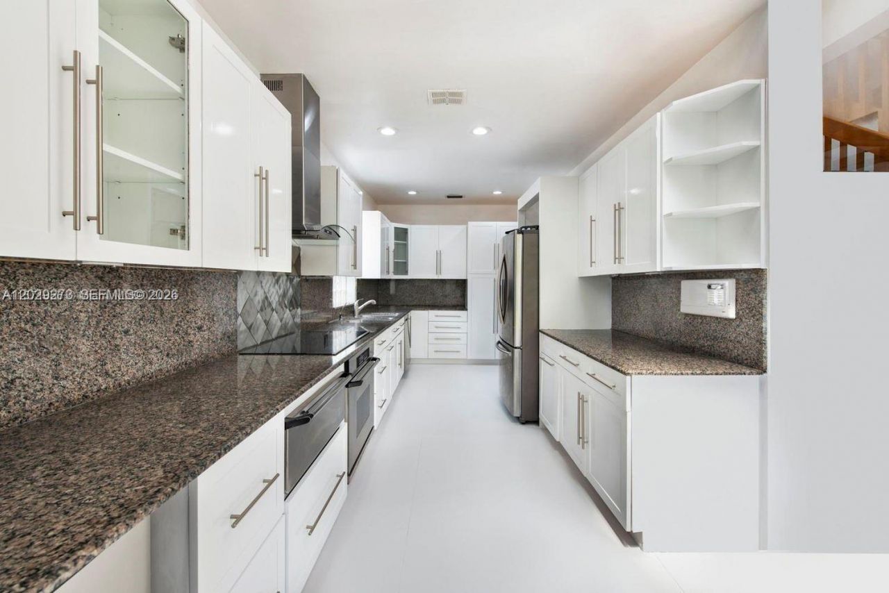 2000 S Bayshore Dr , Unit 58, Miami, FL 33133 Photo