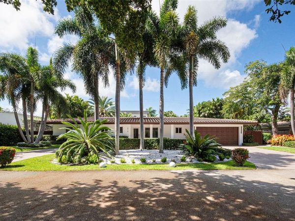 2716 NE 29th Ct , Fort Lauderdale, FL 33306