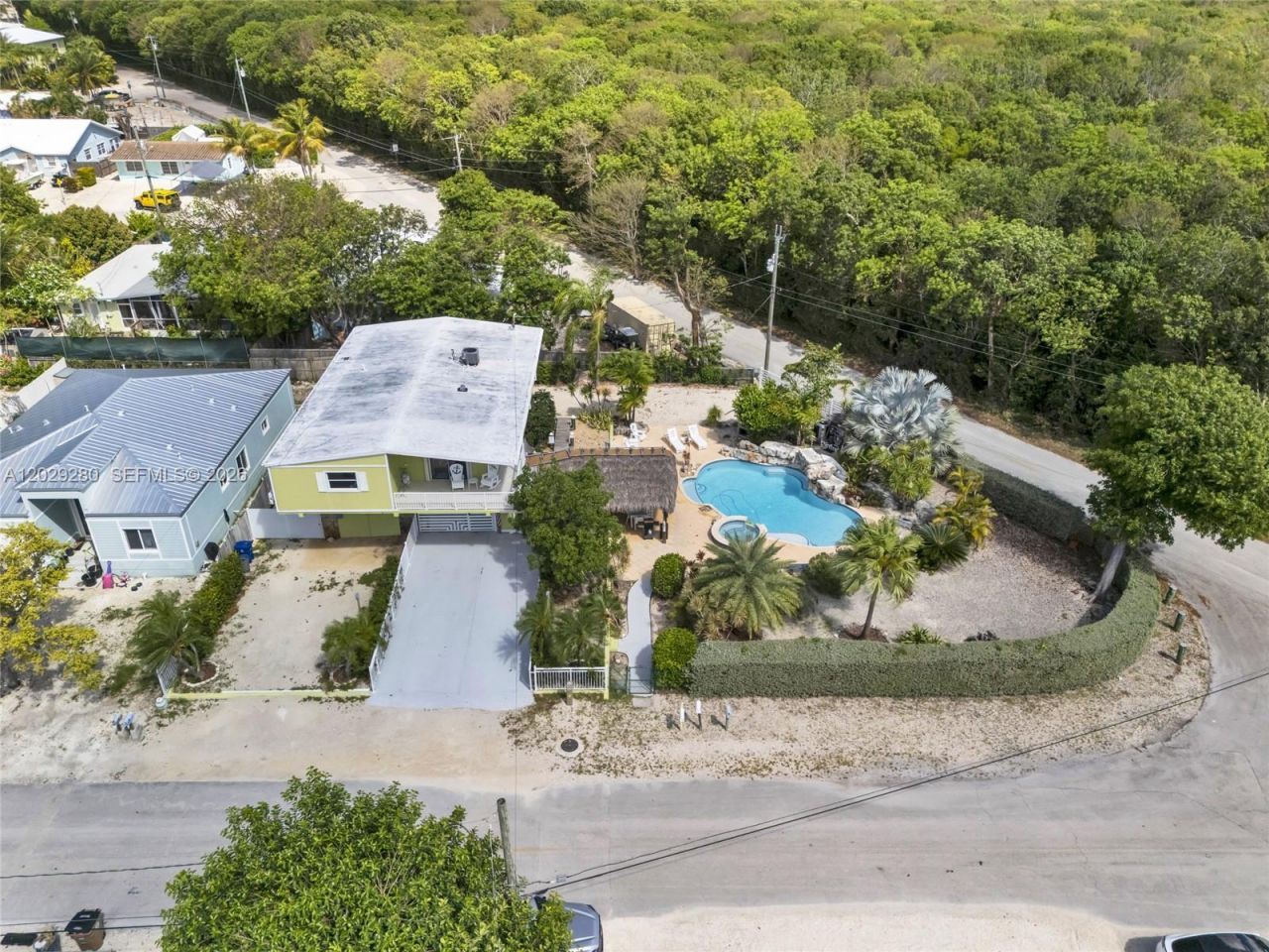 443 4th Rd , Key Largo, FL 33037 Photo