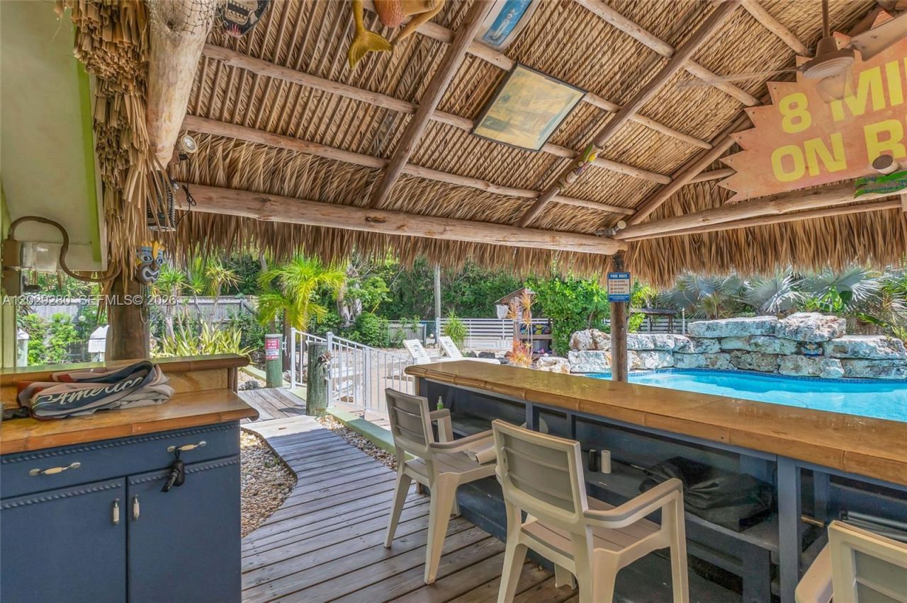 443 4th Rd , Key Largo, FL 33037 Photo