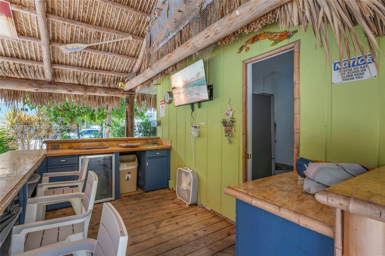 443 4th Rd , Key Largo, FL 33037 Photo