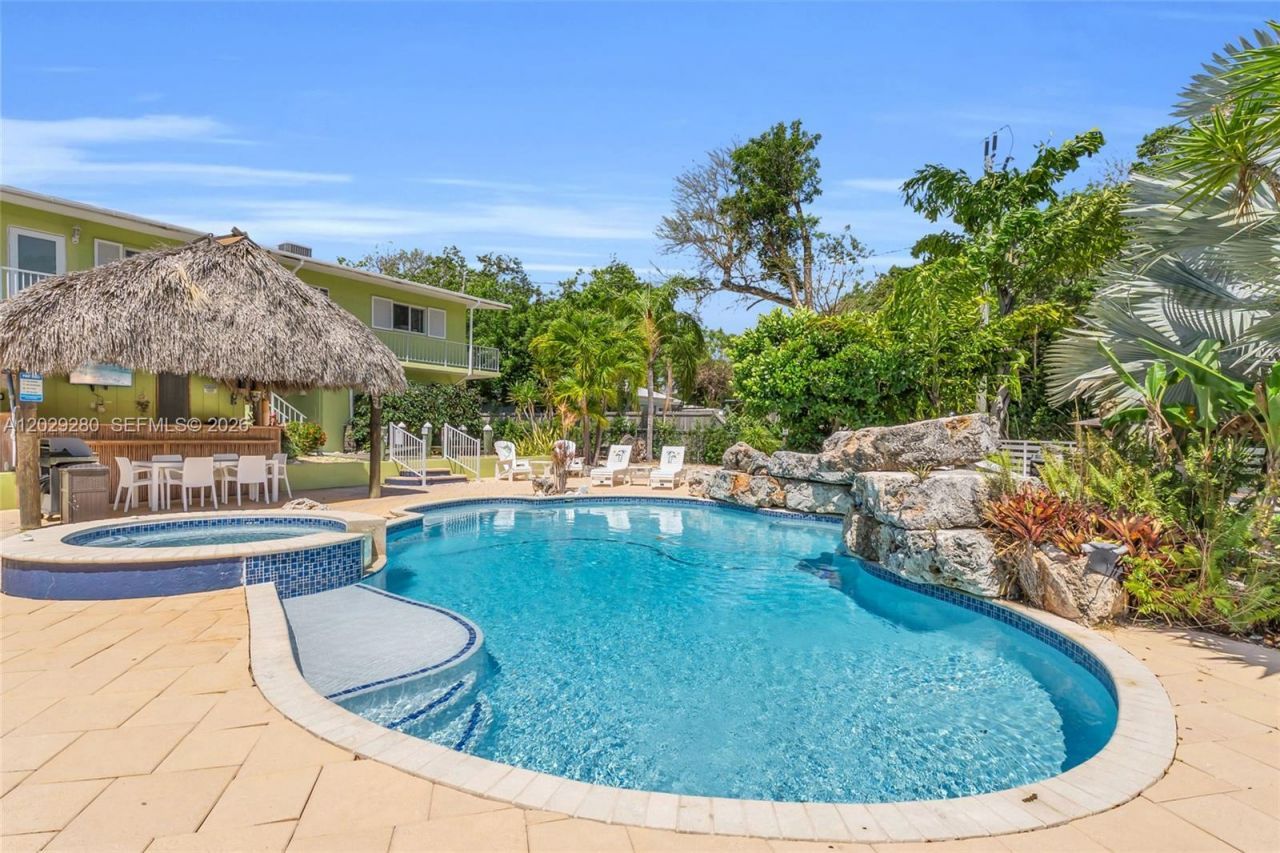 443 4th Rd , Key Largo, FL 33037 Photo