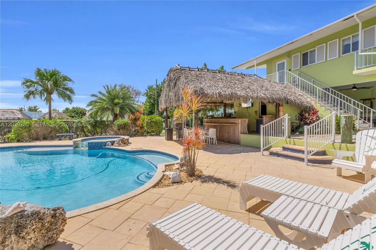 443 4th Rd , Key Largo, FL 33037 Photo