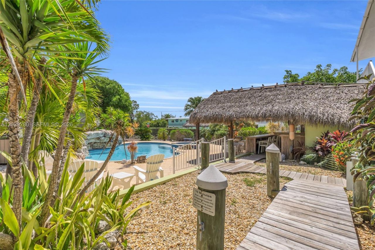 443 4th Rd , Key Largo, FL 33037 Photo
