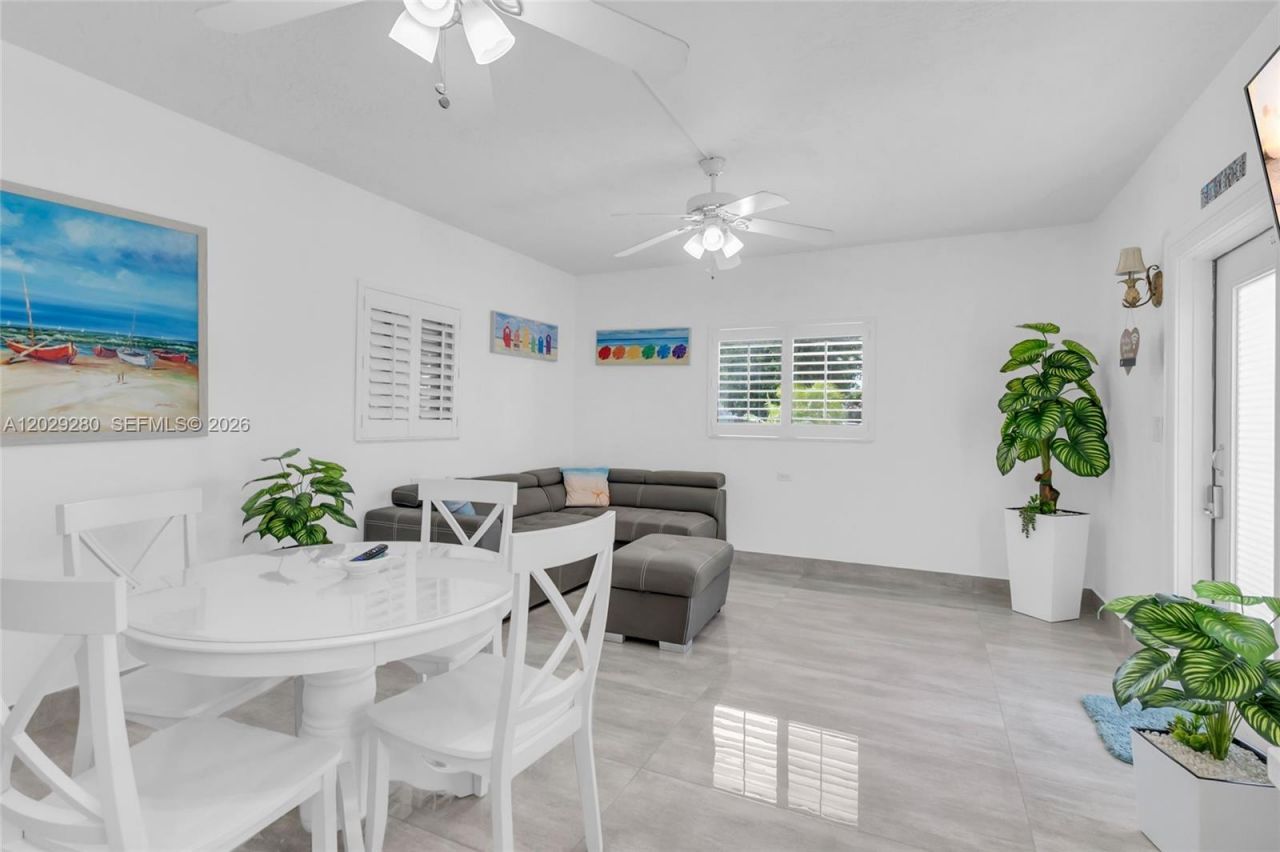443 4th Rd , Key Largo, FL 33037 Photo