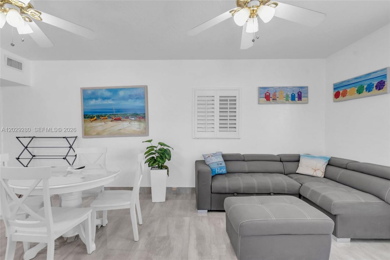 443 4th Rd , Key Largo, FL 33037 Photo