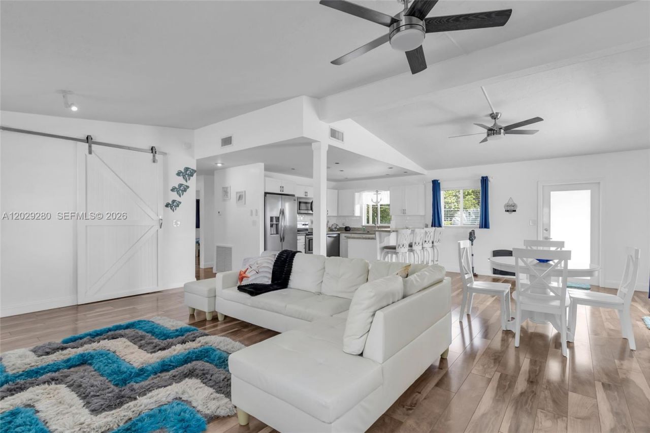 443 4th Rd , Key Largo, FL 33037 Photo