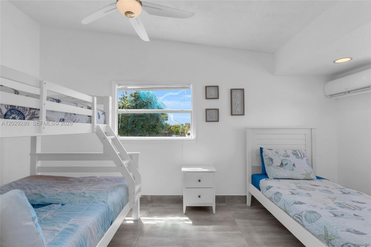 443 4th Rd , Key Largo, FL 33037 Photo