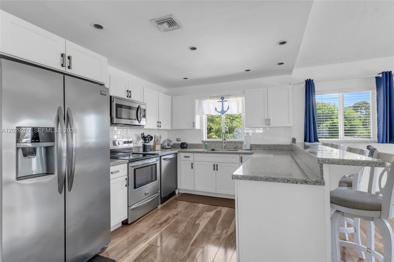 443 4th Rd , Key Largo, FL 33037 Photo