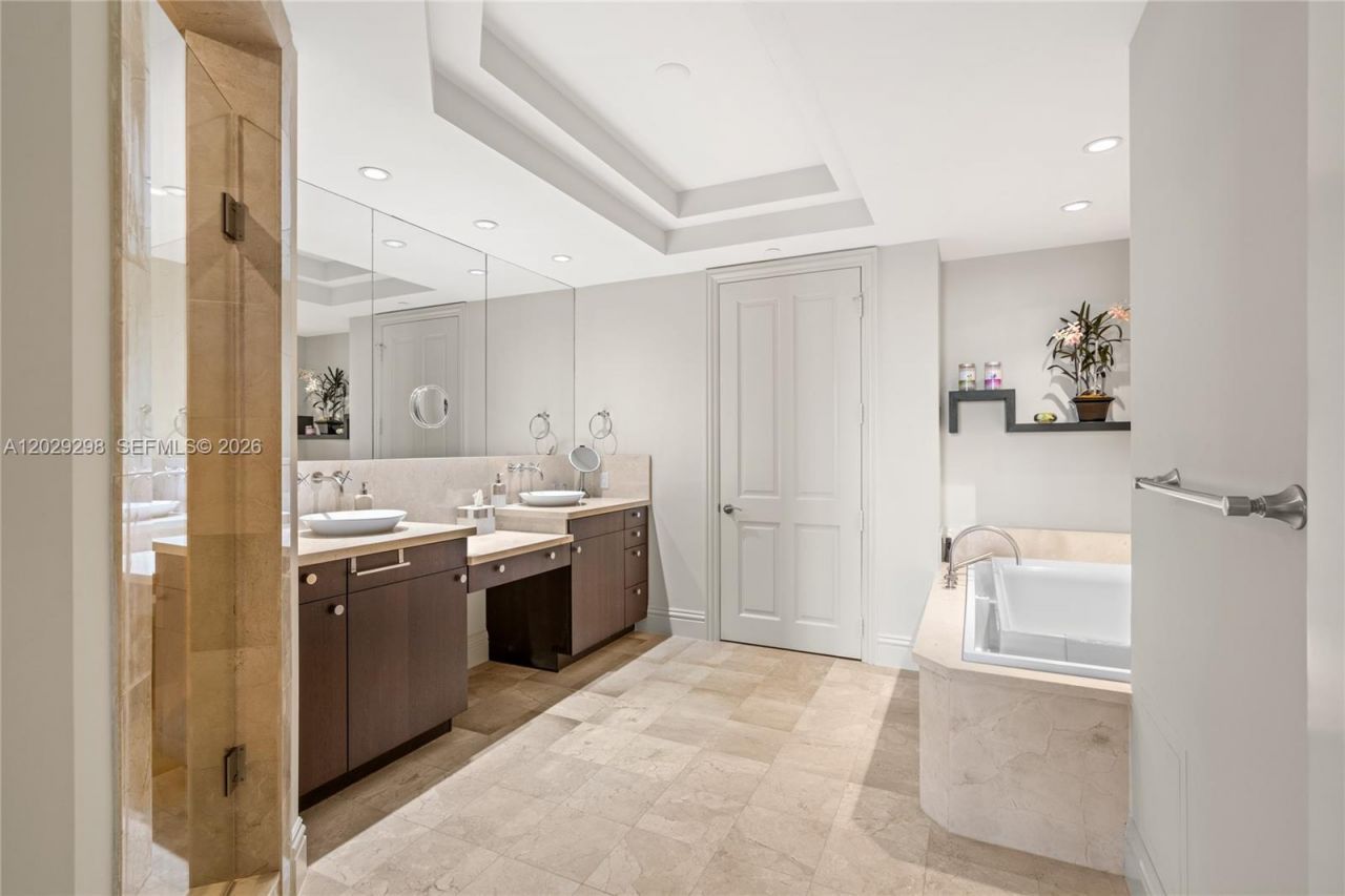 10295 Collins Ave, Unit 1606, Bal Harbour, FL 33154 Photo