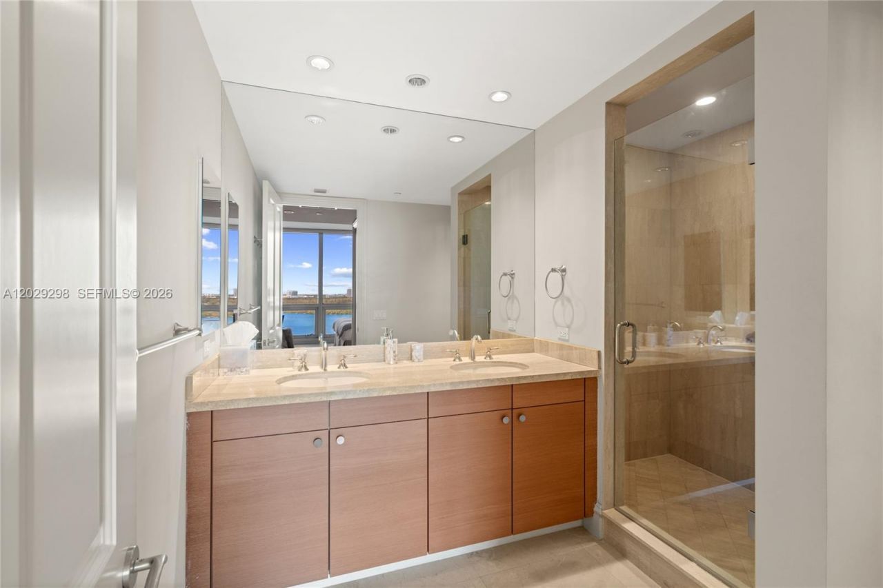 10295 Collins Ave, Unit 1606, Bal Harbour, FL 33154 Photo