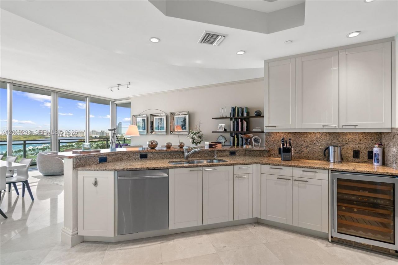 10295 Collins Ave, Unit 1606, Bal Harbour, FL 33154 Photo