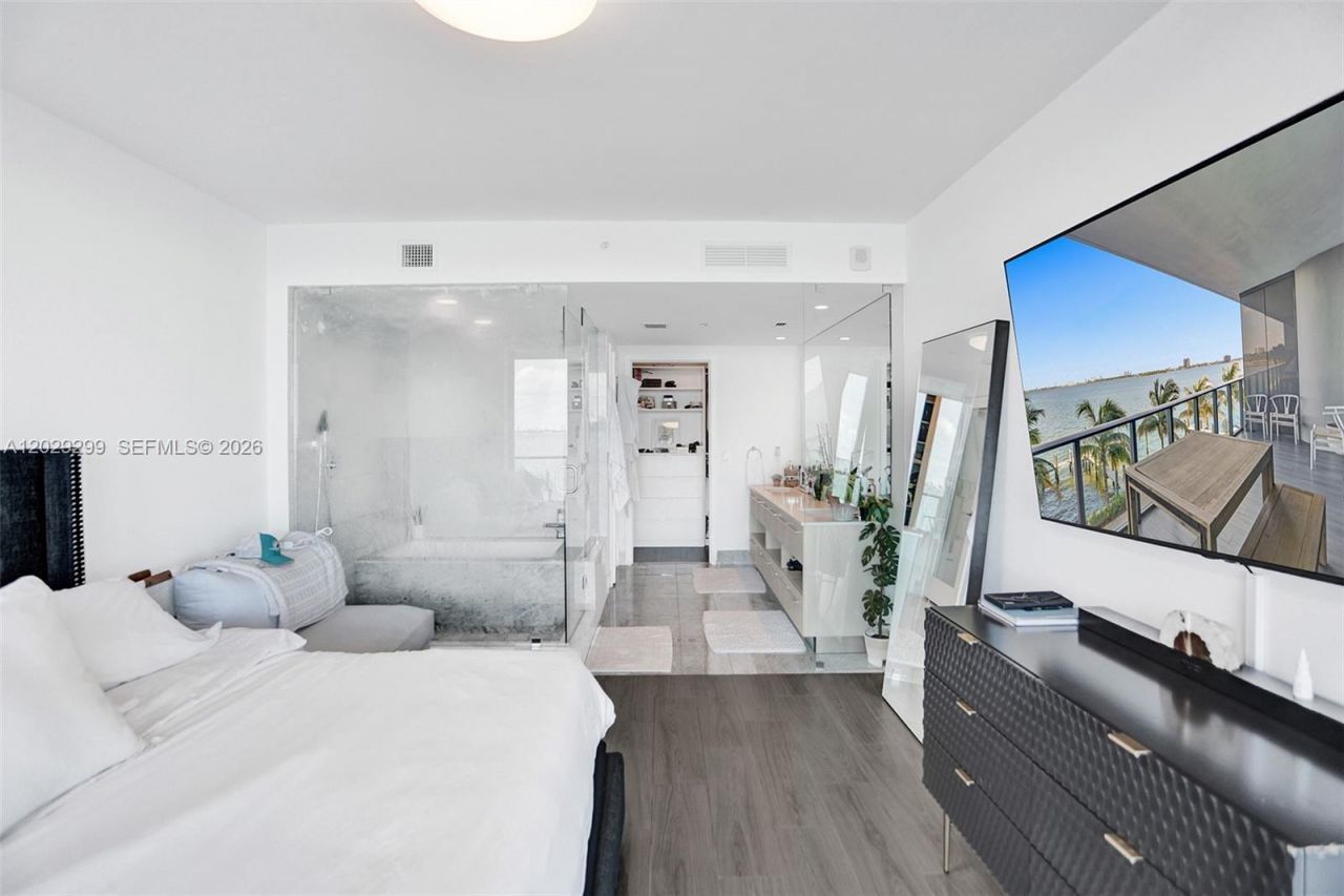 3131 NE 7th Ave , Unit 304, Miami, FL 33137 Photo