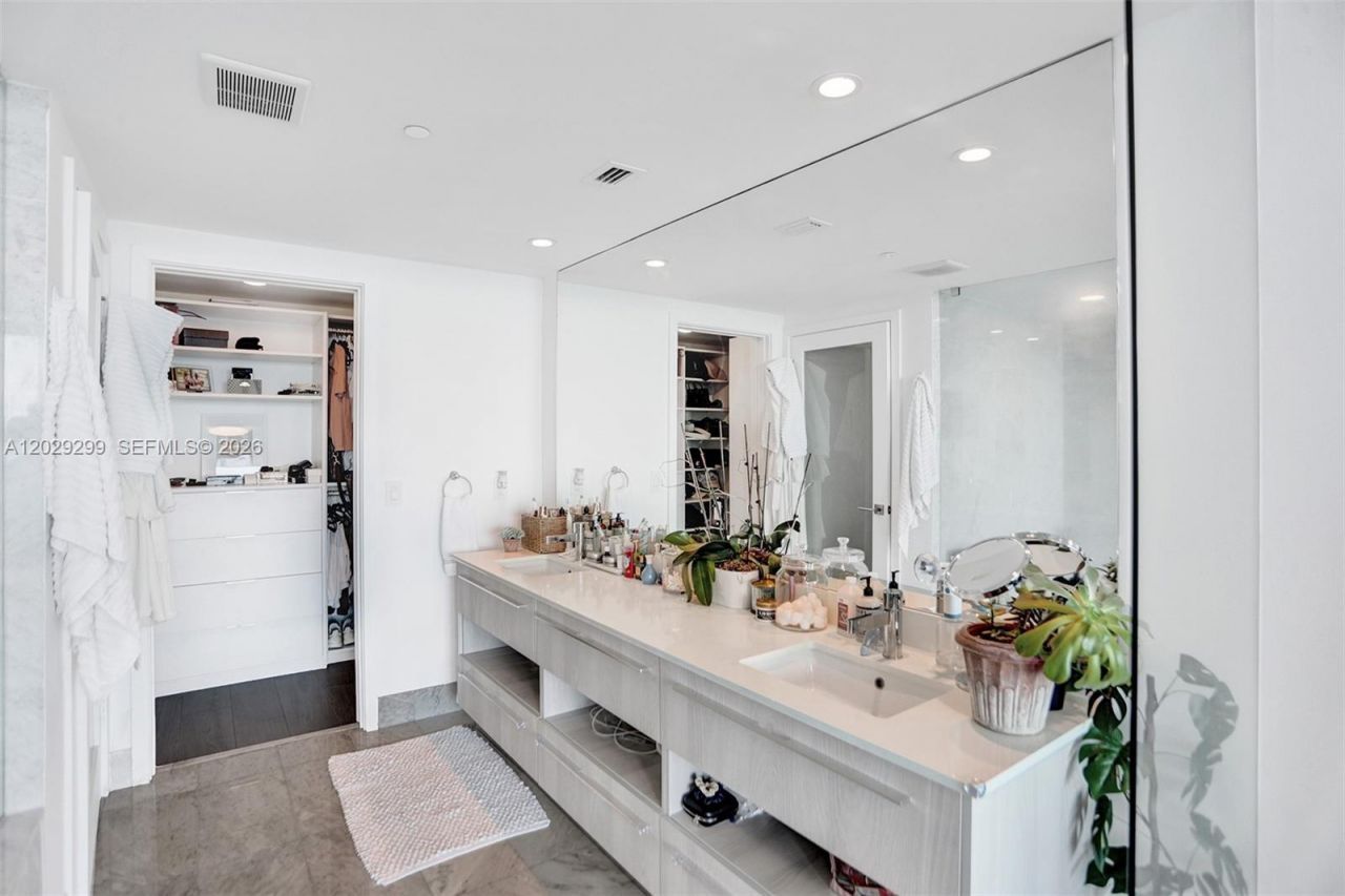 3131 NE 7th Ave , Unit 304, Miami, FL 33137 Photo