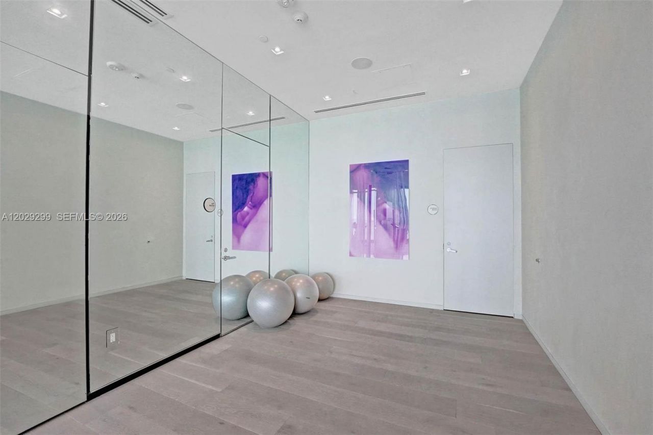 3131 NE 7th Ave , Unit 304, Miami, FL 33137 Photo