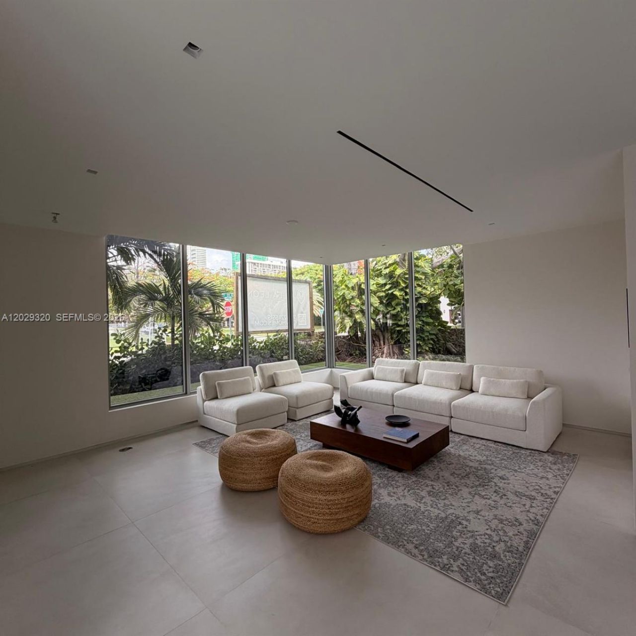 2100 S Miami Ave, Miami, FL 33129 Photo