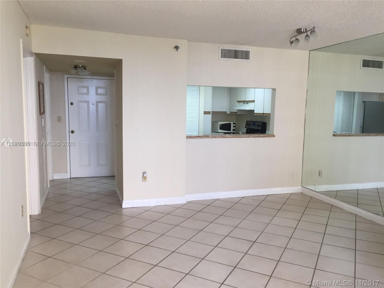 540 Brickell Key Dr, Unit 1122, Miami, FL 33131 Photo