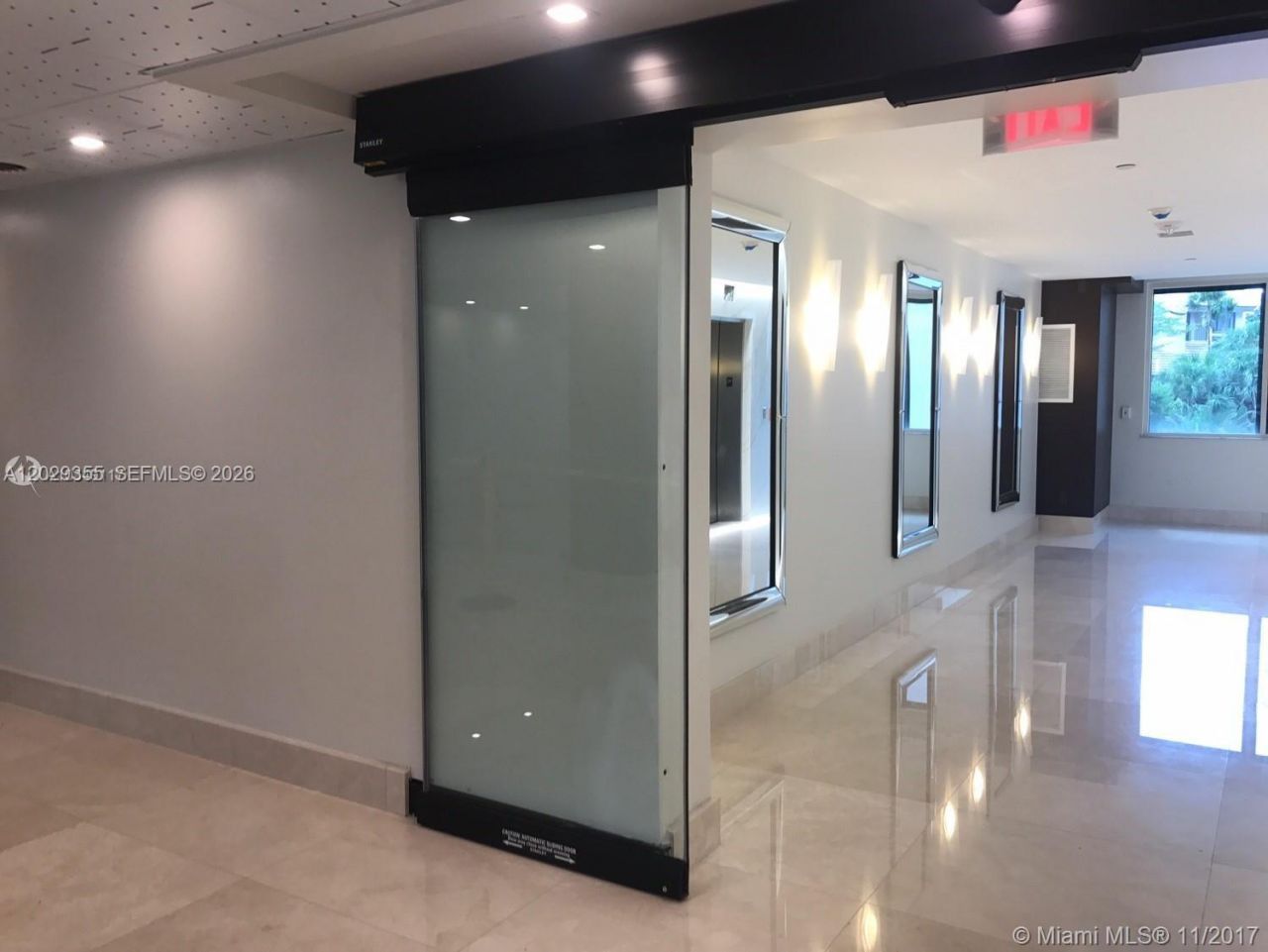 540 Brickell Key Dr, Unit 1122, Miami, FL 33131 Photo