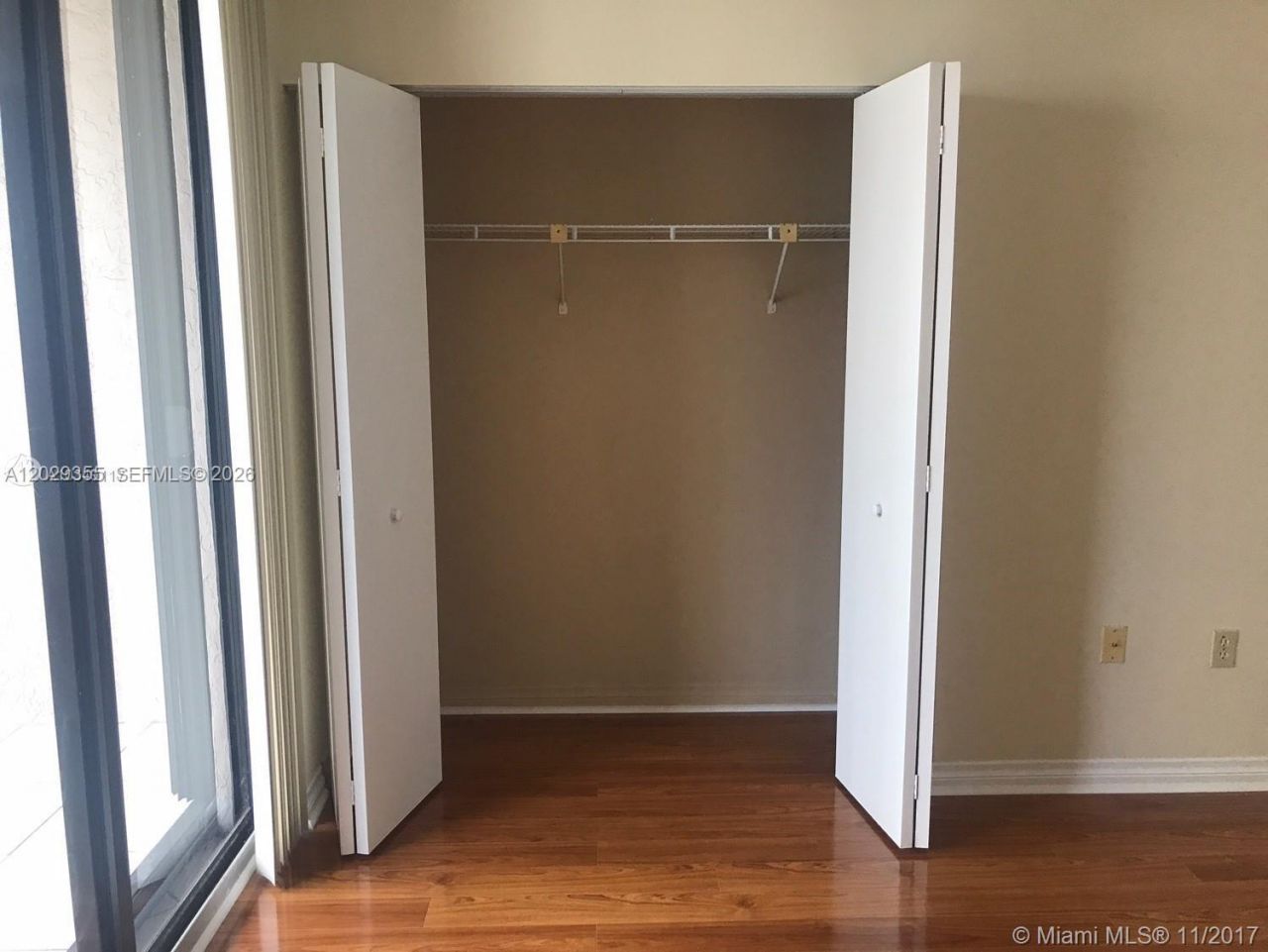 540 Brickell Key Dr, Unit 1122, Miami, FL 33131 Photo