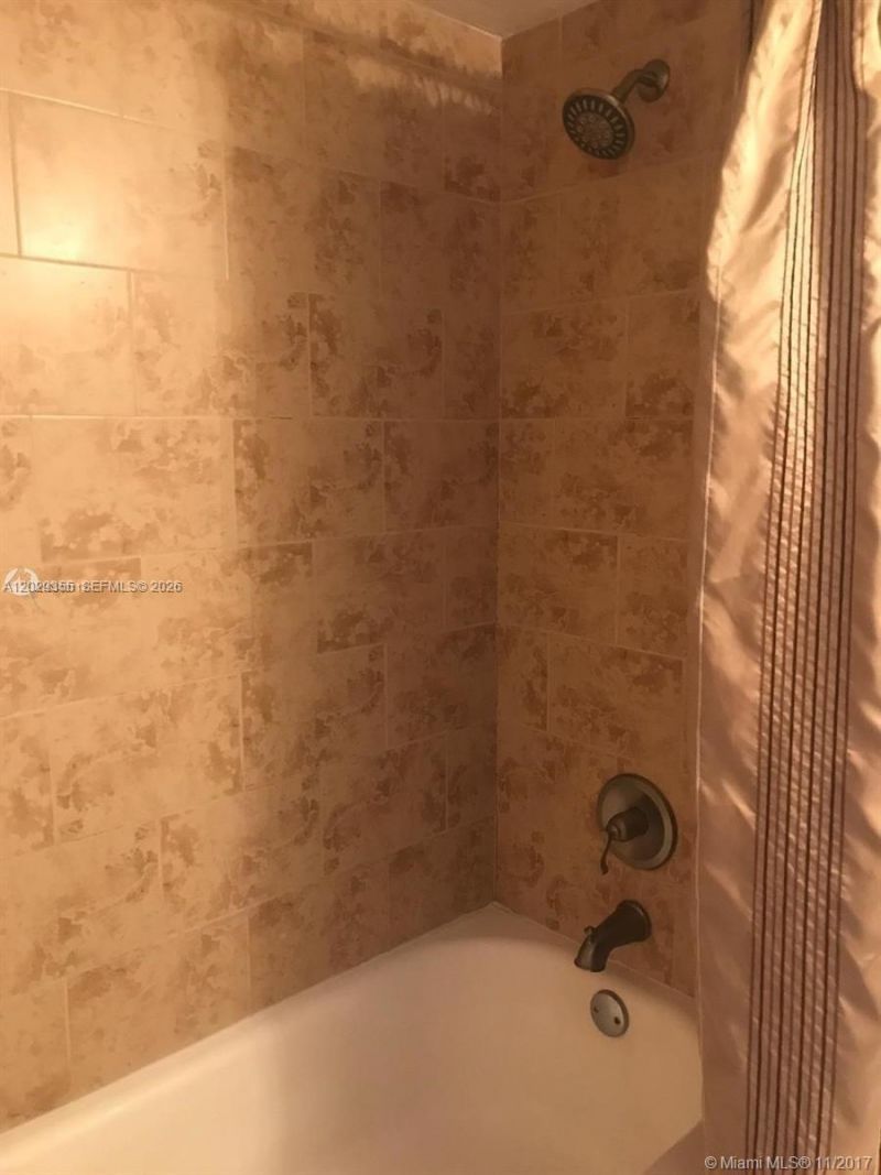 540 Brickell Key Dr, Unit 1122, Miami, FL 33131 Photo