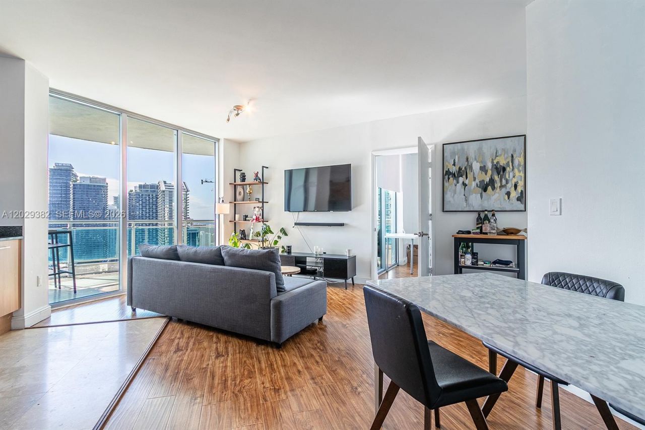350 S Miami Ave , Unit 3914, Miami, FL 33130 Photo
