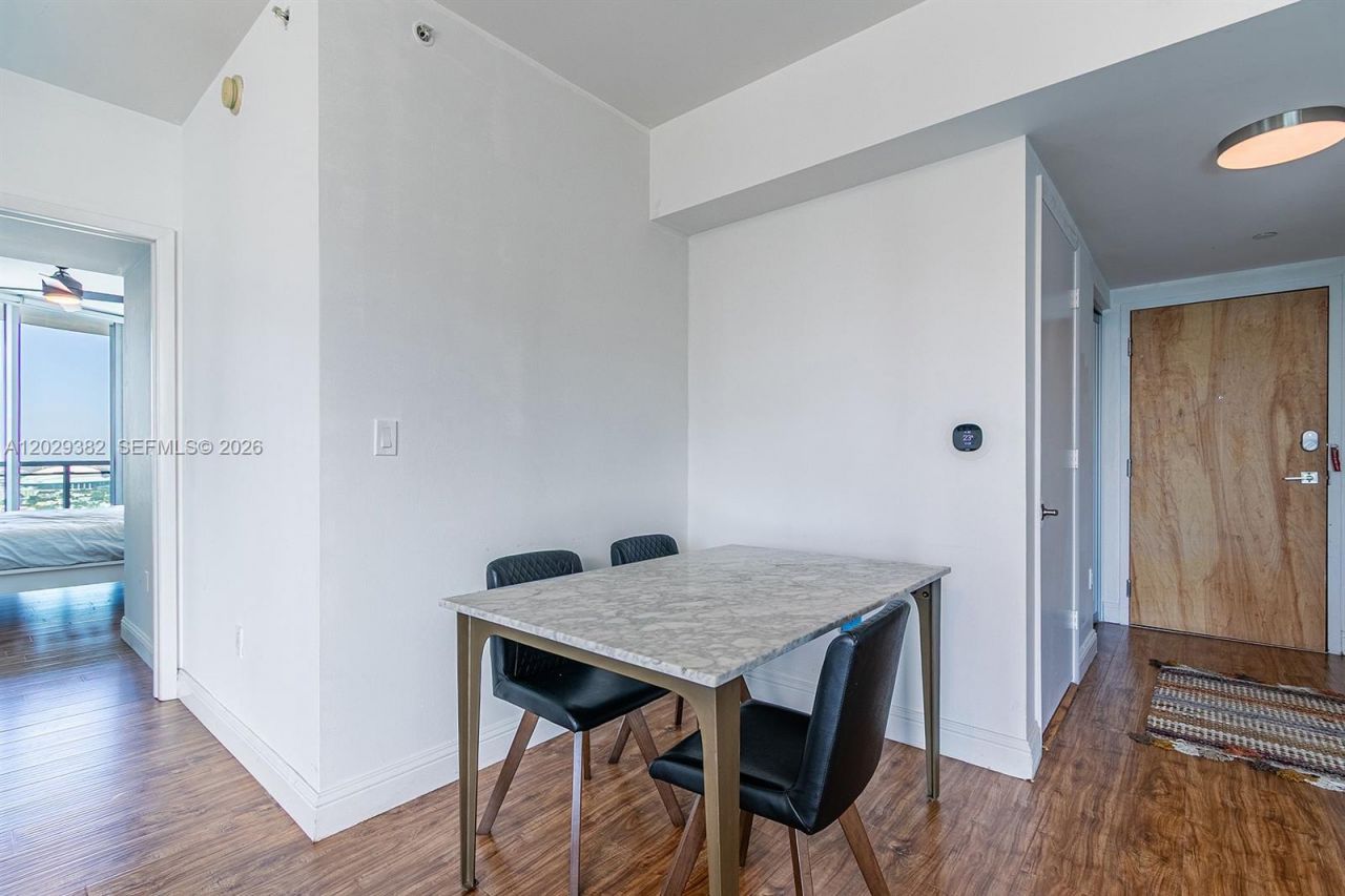 350 S Miami Ave , Unit 3914, Miami, FL 33130 Photo