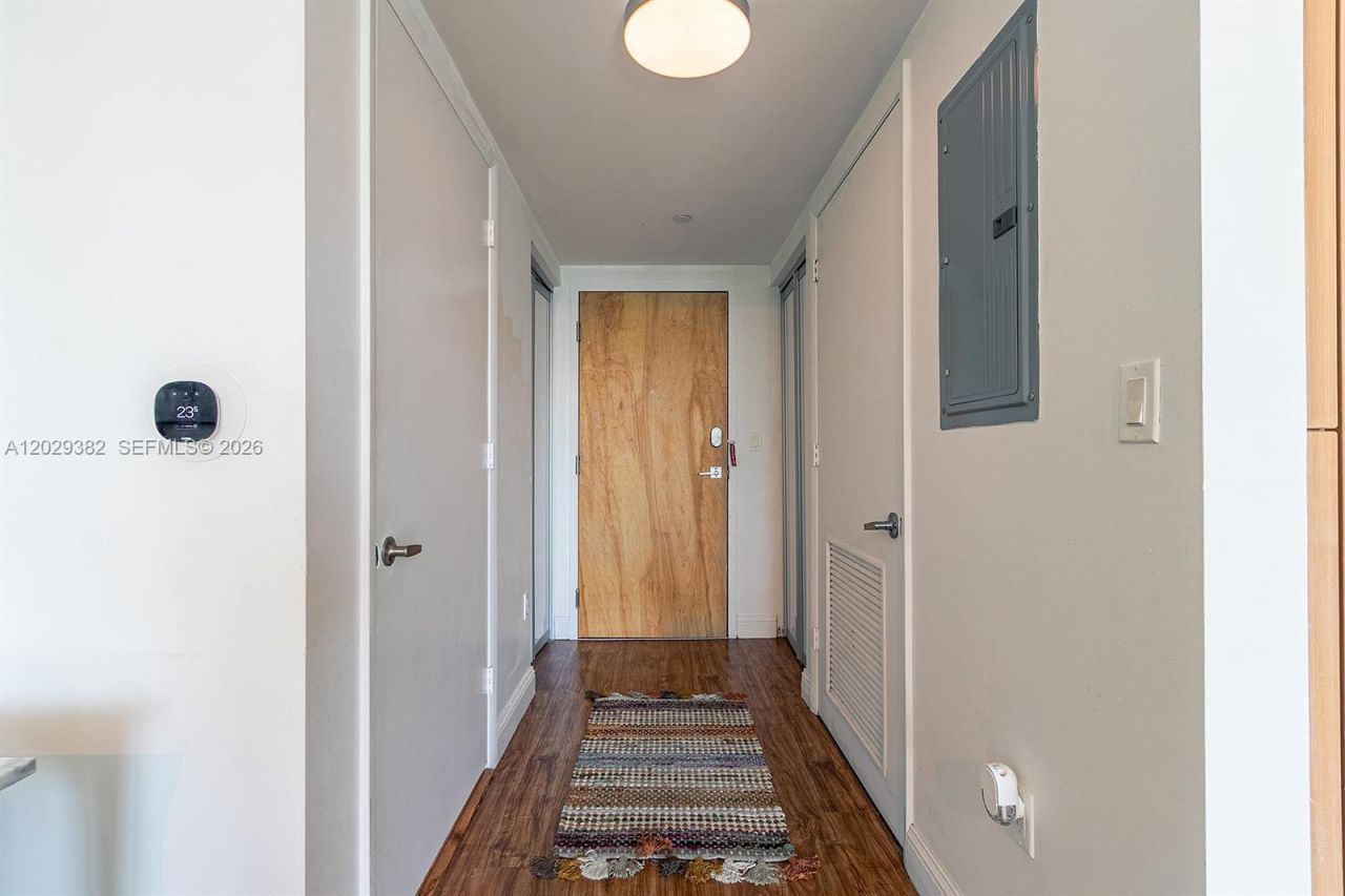 350 S Miami Ave , Unit 3914, Miami, FL 33130 Photo
