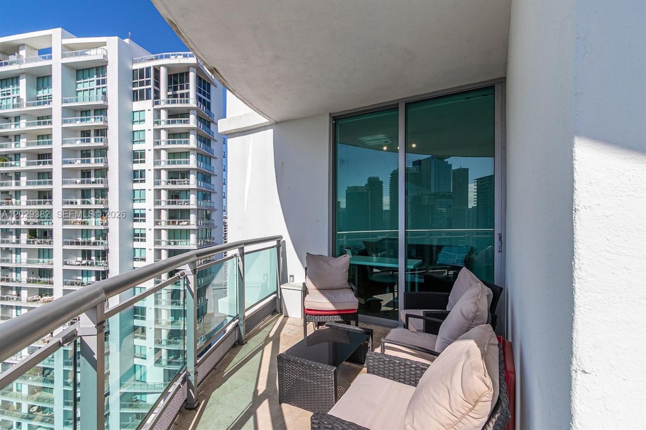 350 S Miami Ave , Unit 3914, Miami, FL 33130 Photo