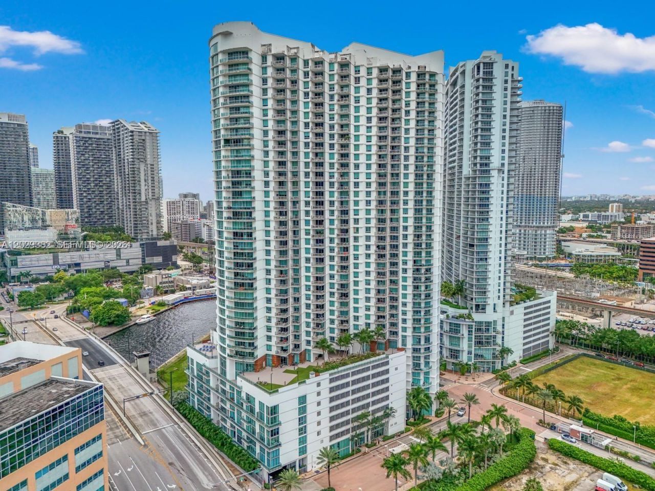 350 S Miami Ave , Unit 3914, Miami, FL 33130 Photo