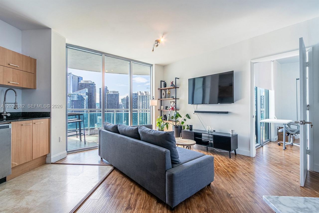350 S Miami Ave , Unit 3914, Miami, FL 33130 Photo