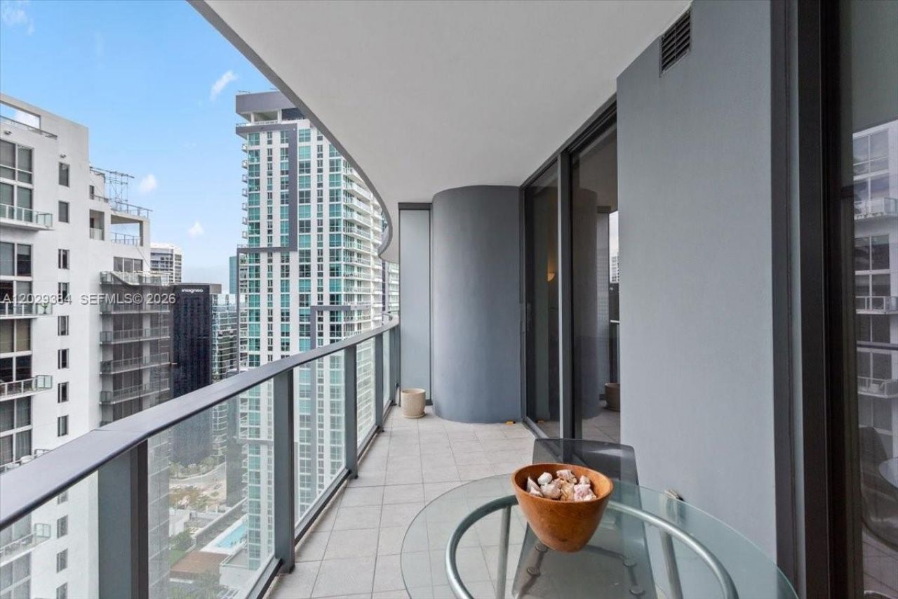 1000 Brickell Plz , Unit 3303, Miami, FL 33131 Photo