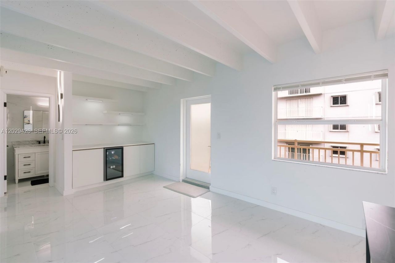 4500 S Ocean Blvd , Unit 405, Lantana, FL 33480 Photo