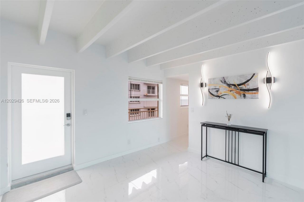 4500 S Ocean Blvd , Unit 405, Lantana, FL 33480 Photo