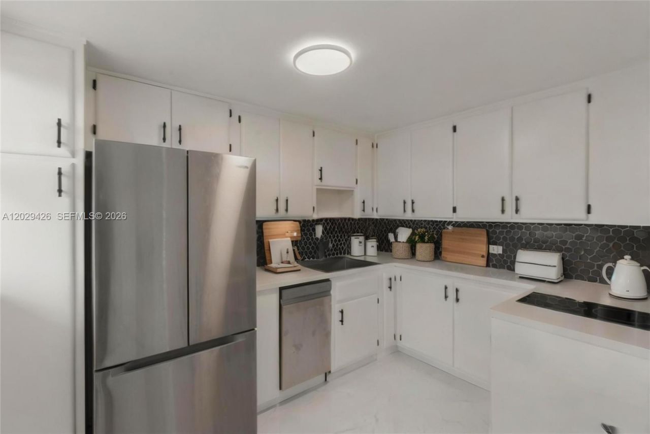 4500 S Ocean Blvd , Unit 405, Lantana, FL 33480 Photo