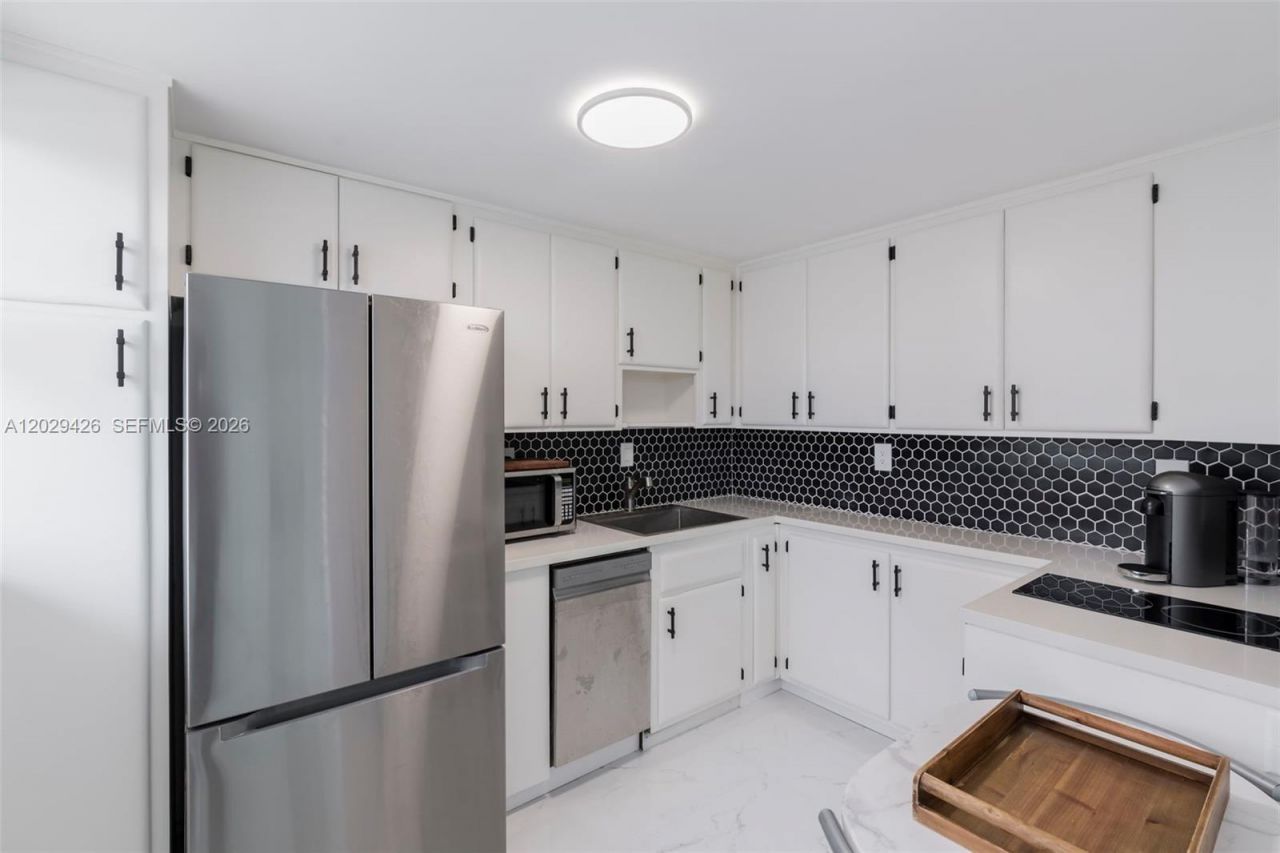 4500 S Ocean Blvd , Unit 405, Lantana, FL 33480 Photo
