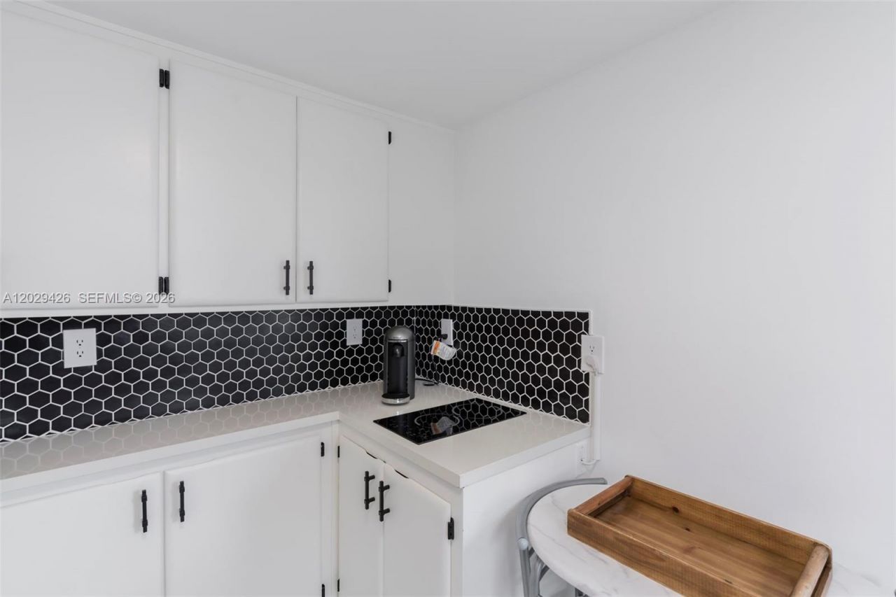 4500 S Ocean Blvd , Unit 405, Lantana, FL 33480 Photo
