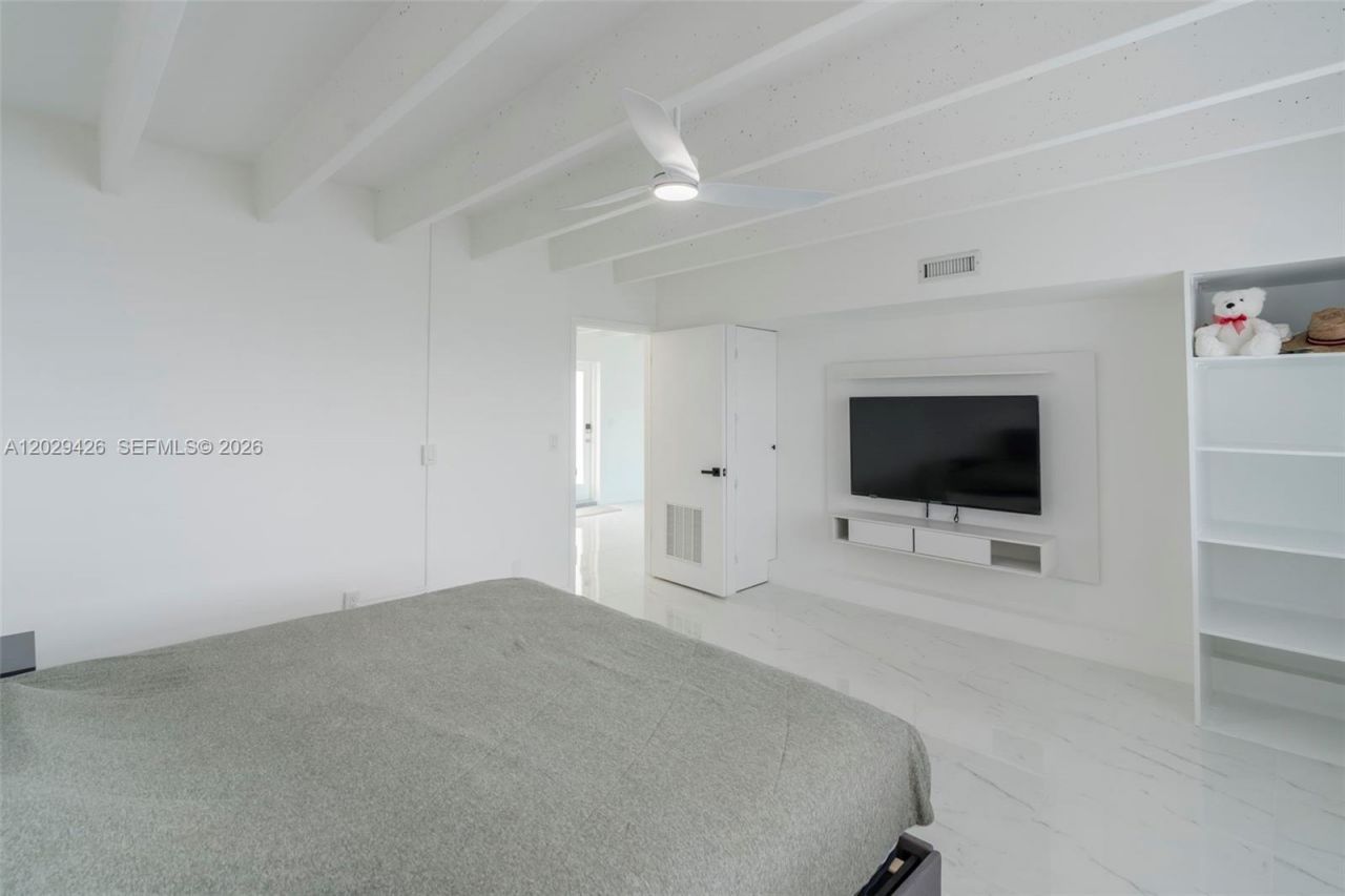 4500 S Ocean Blvd , Unit 405, Lantana, FL 33480 Photo
