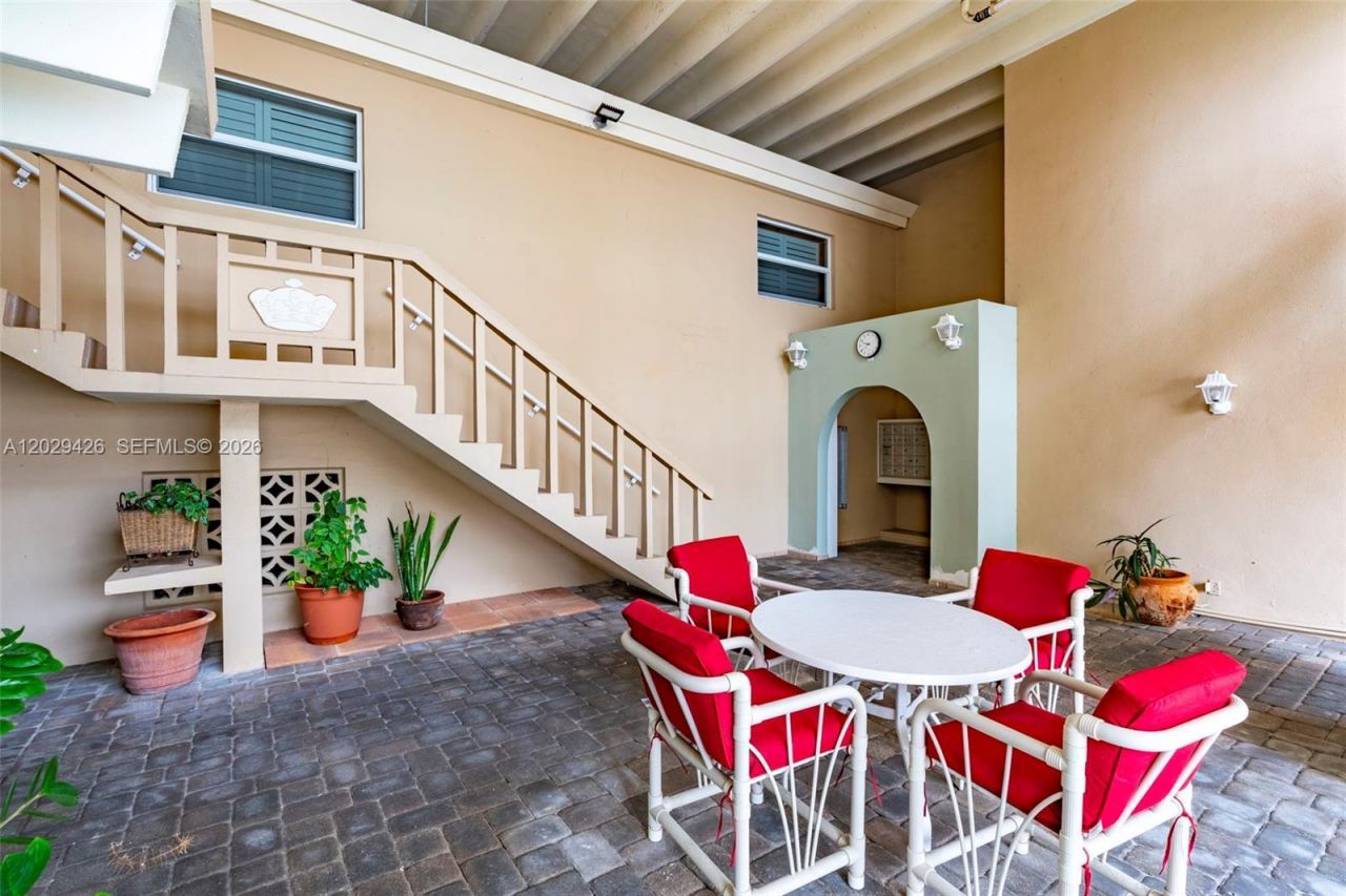 4500 S Ocean Blvd , Unit 405, Lantana, FL 33480 Photo