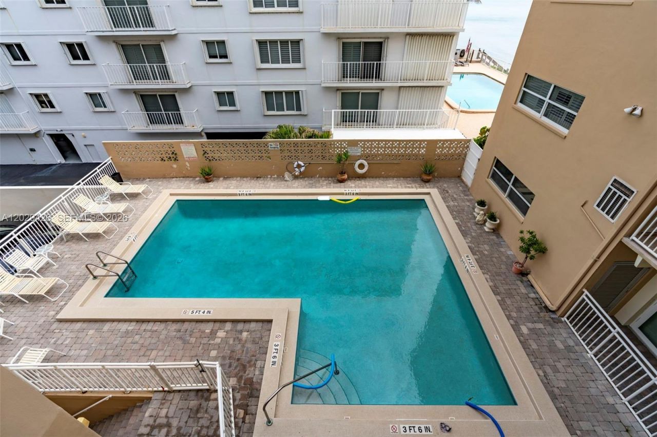 4500 S Ocean Blvd , Unit 405, Lantana, FL 33480 Photo