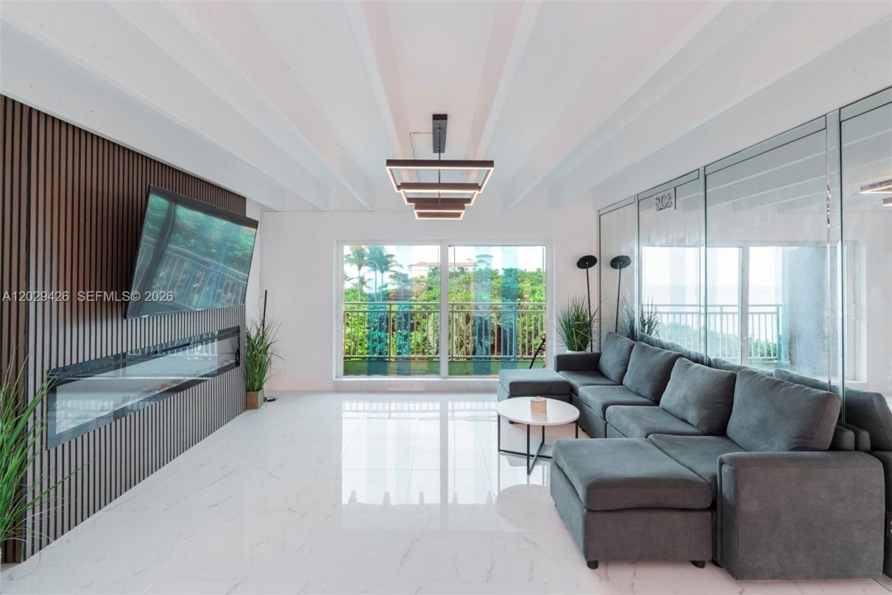 4500 S Ocean Blvd , Unit 405, Lantana, FL 33480 Photo