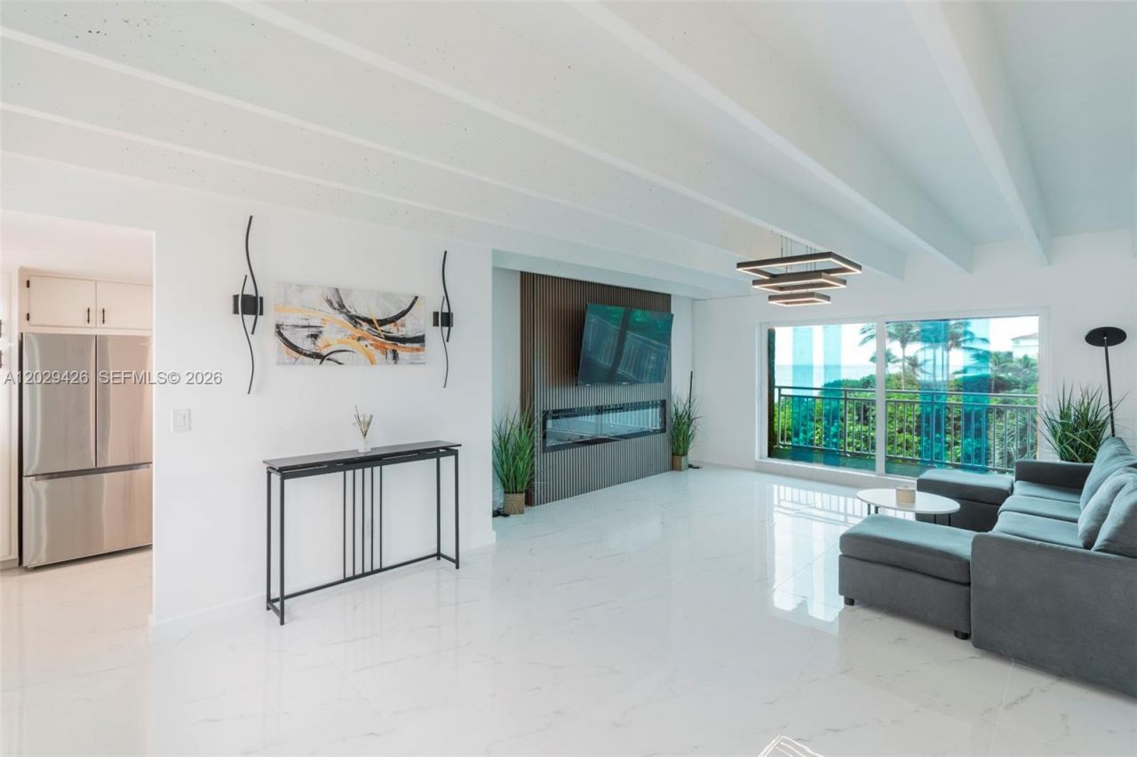 4500 S Ocean Blvd , Unit 405, Lantana, FL 33480 Photo