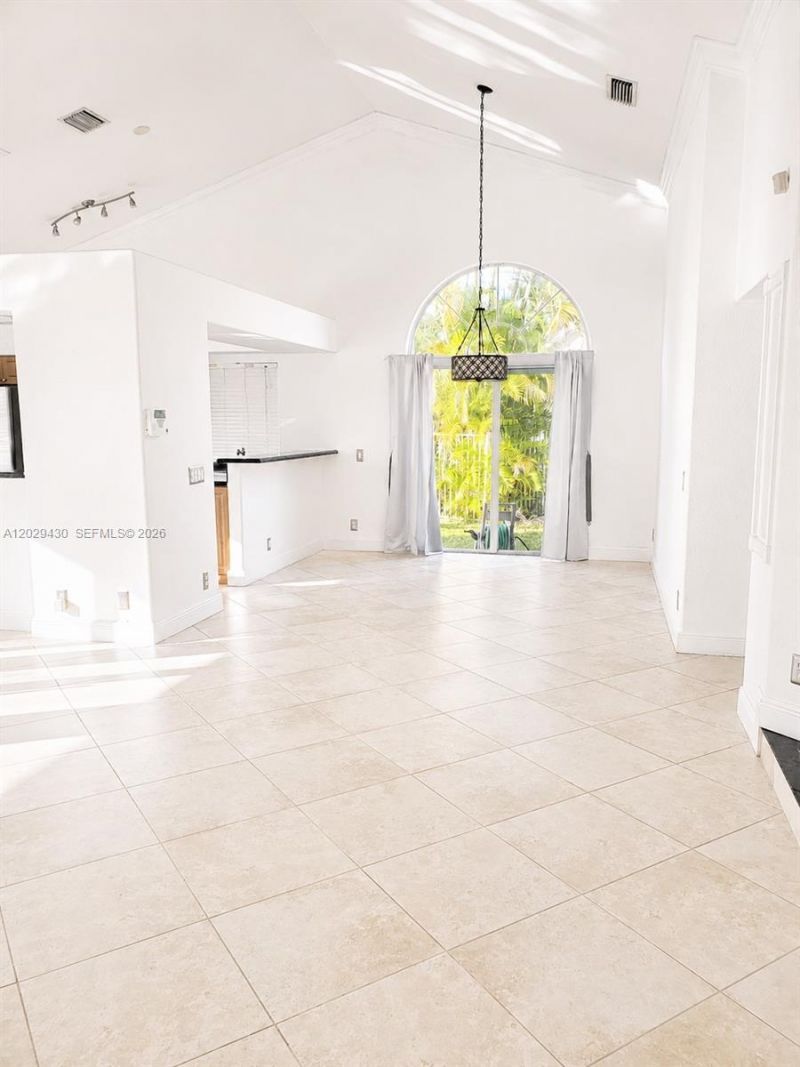 569 Spinnaker , Weston, FL 33326 Photo