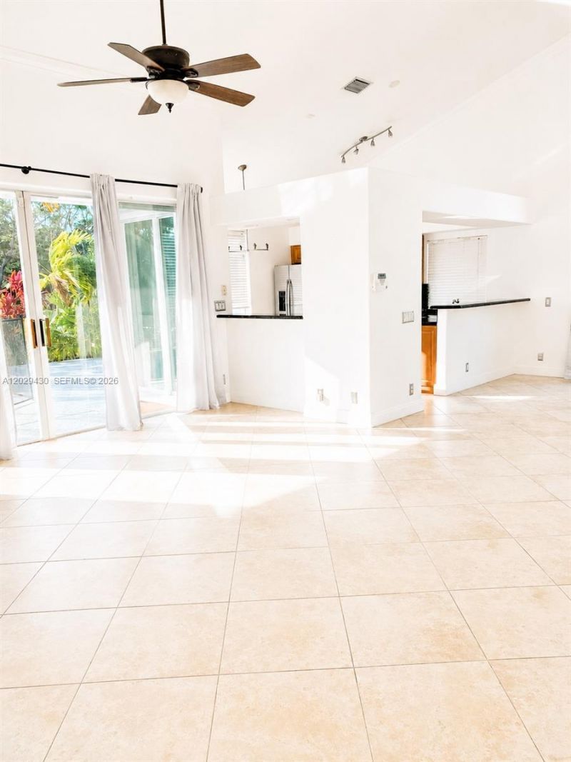 569 Spinnaker , Weston, FL 33326 Photo