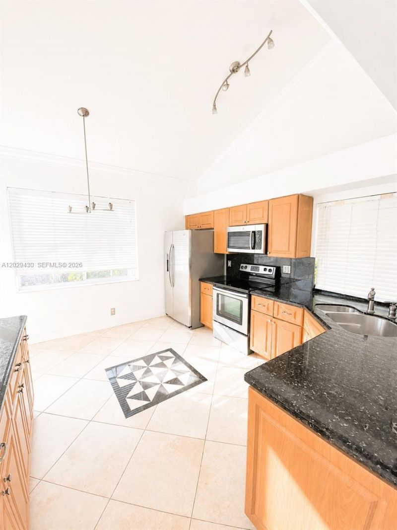 569 Spinnaker , Weston, FL 33326 Photo