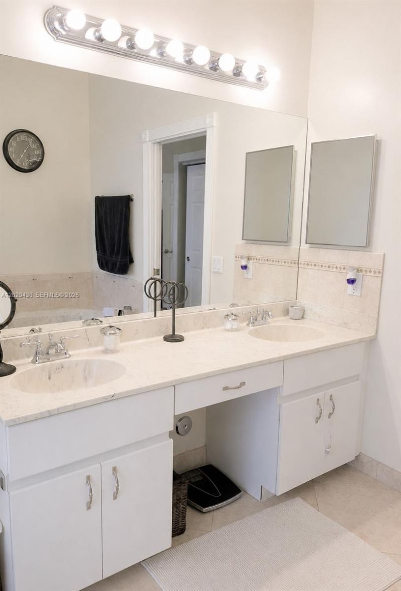 569 Spinnaker , Weston, FL 33326 Photo