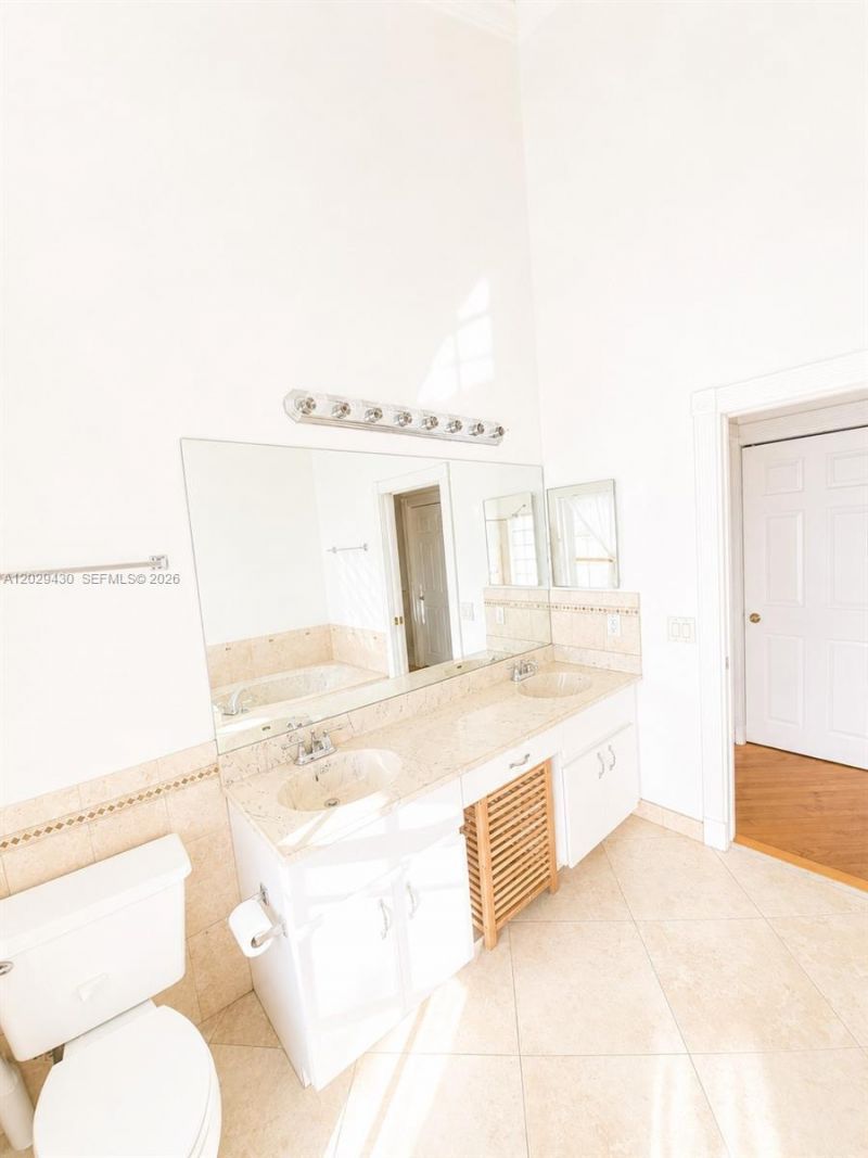 569 Spinnaker , Weston, FL 33326 Photo